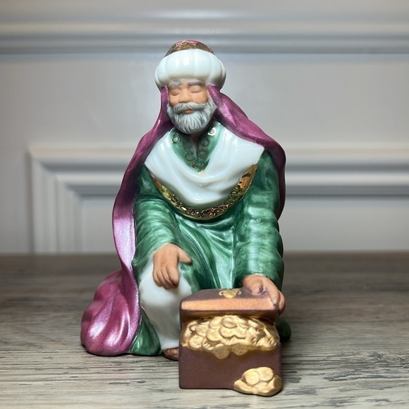 Hallmark Keepsake Melchior The Magi Blessed Nativity Collection Wisemen Vintage - Picture 2 of 14